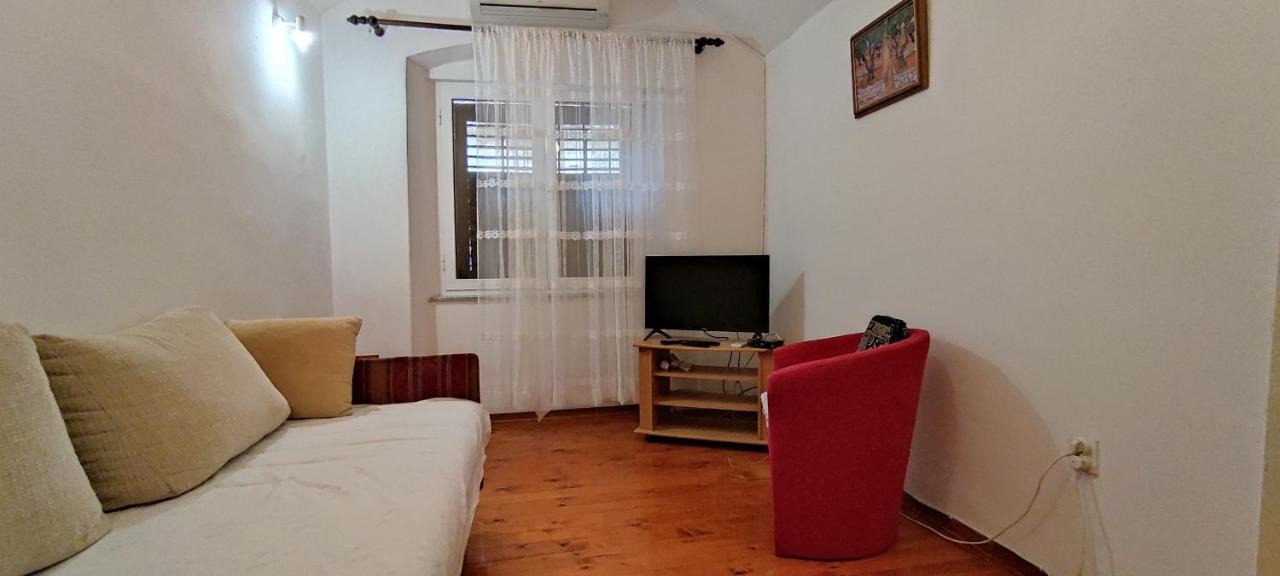 Apartment Stara Kapetanska Kuca